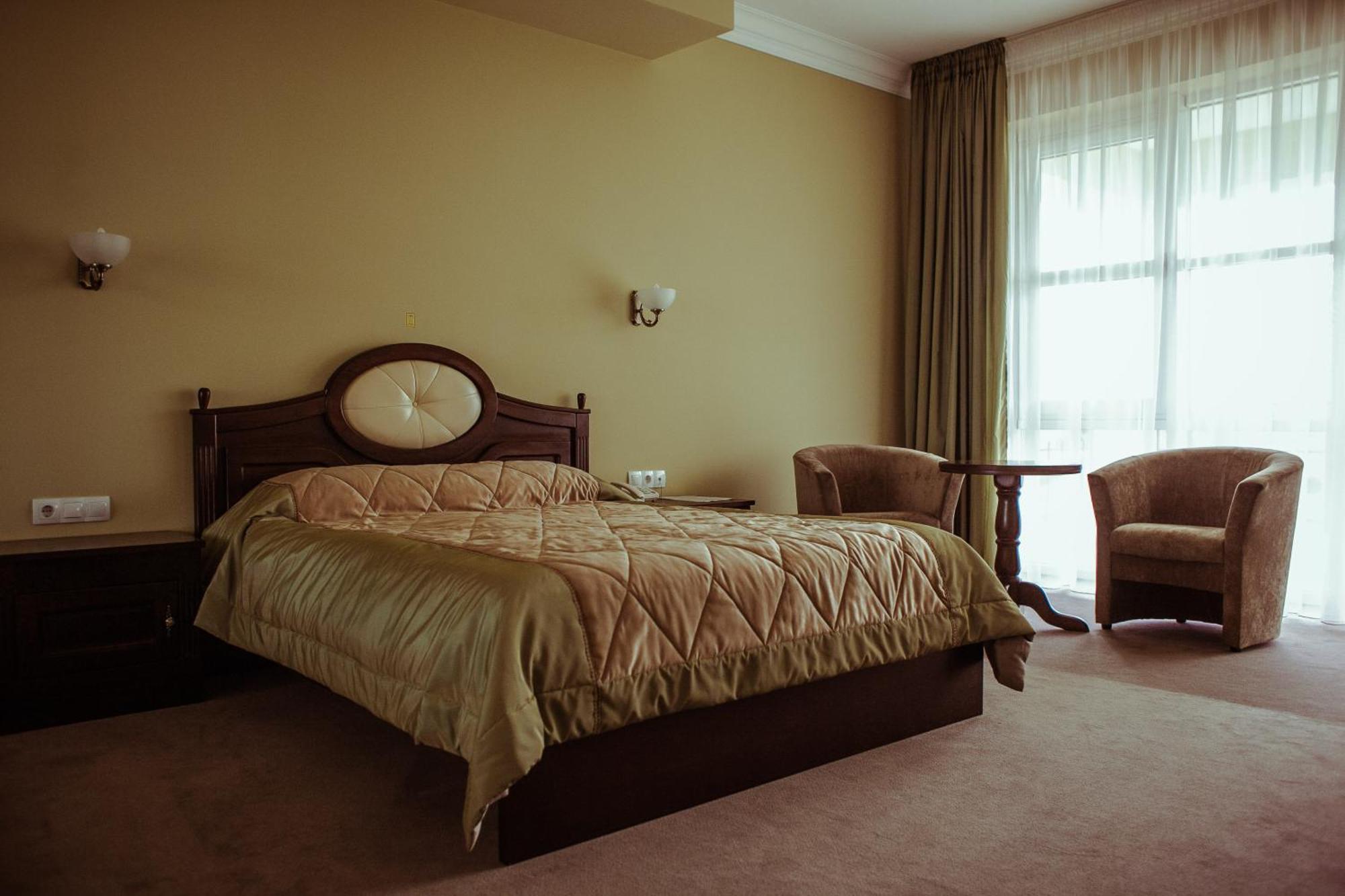 Warszawa Hotel Malekhuv エクステリア 写真