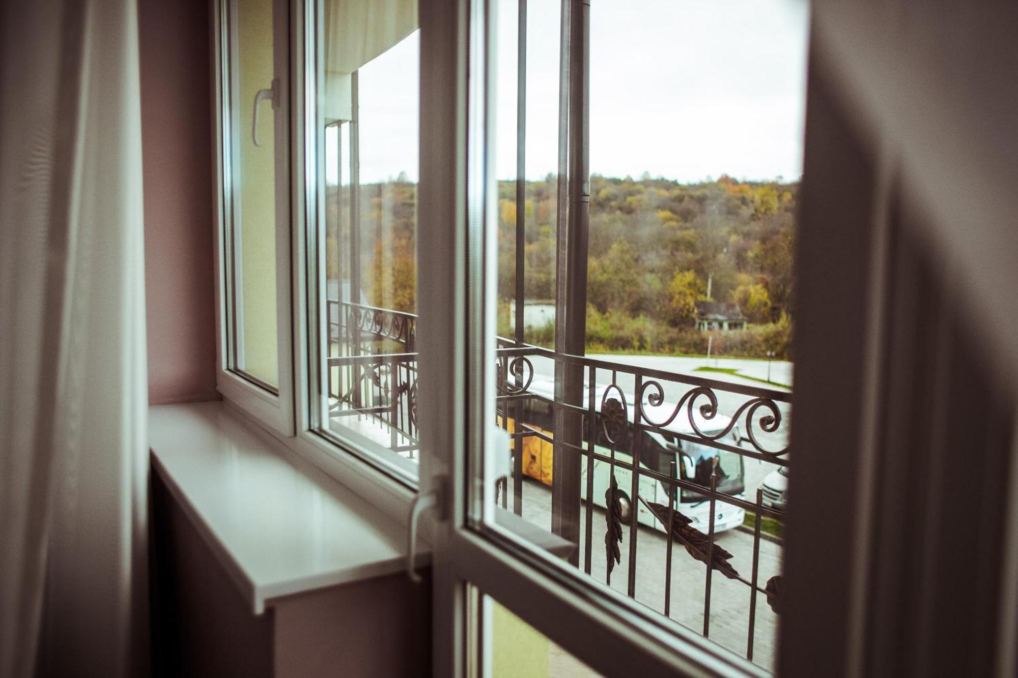 Warszawa Hotel Malekhuv エクステリア 写真